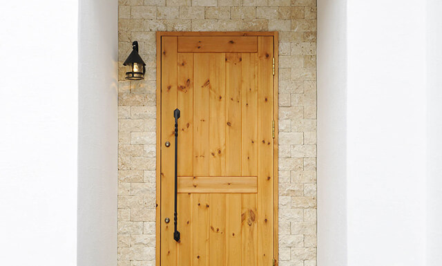 玄関ドア：オリジナル無垢玄関ドア
